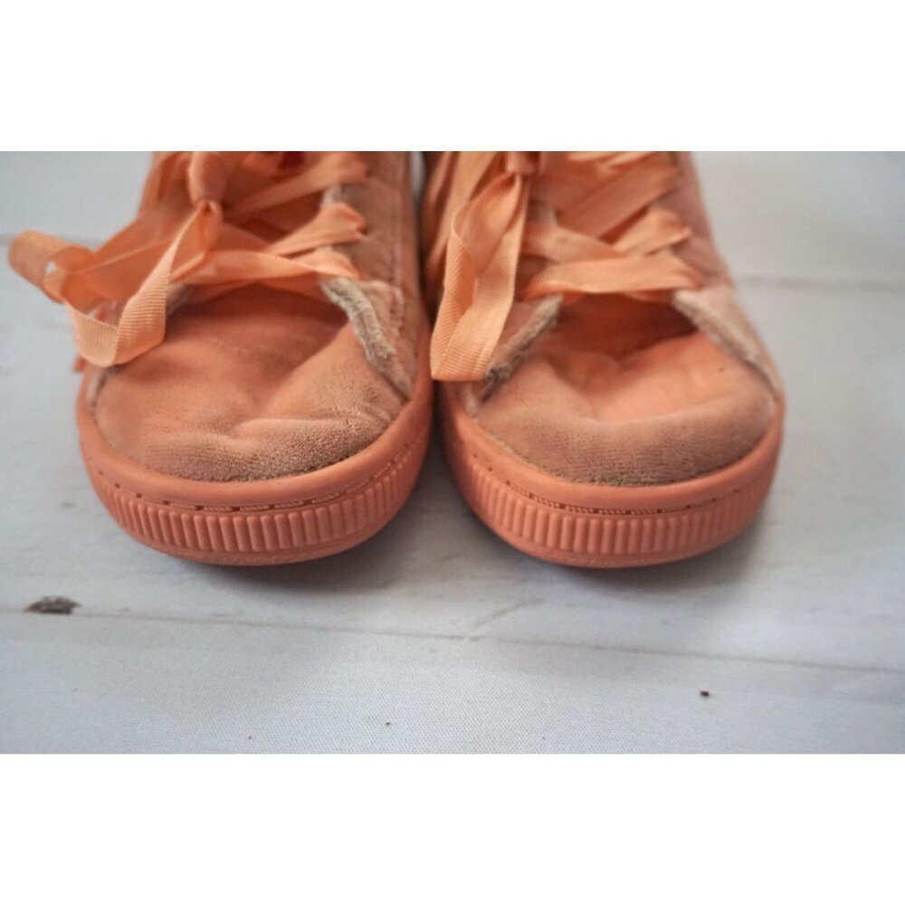 PUMA Unisex-Baby Basket Classic Hook and Loop Sneaker - Size 10C - Picture 5 of 11
